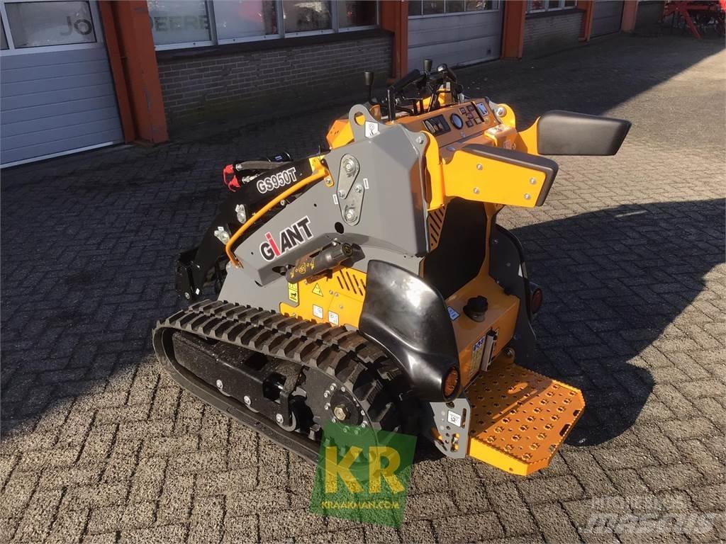 GiANT GS950T Фронтальні навантажувачі та екскаватори