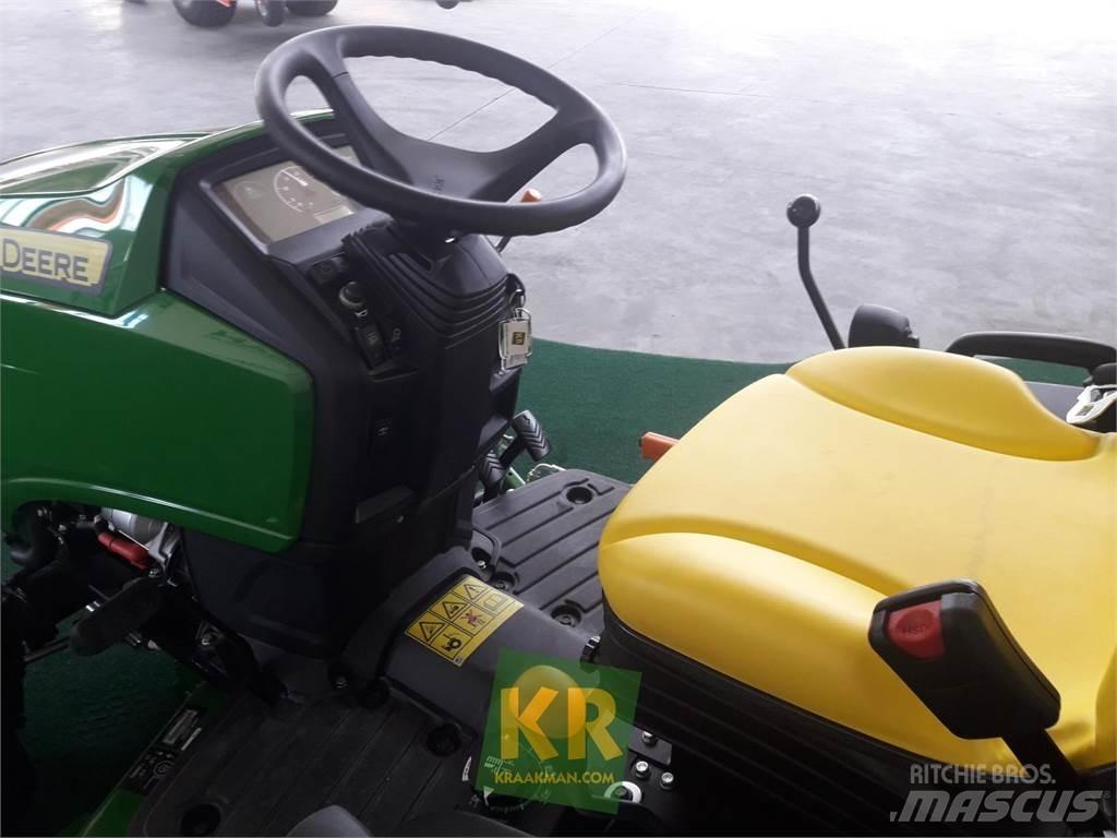 John Deere 1026R Трактори