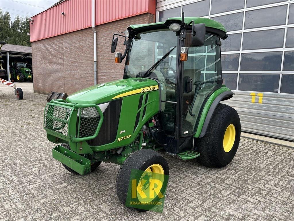 John Deere 3038R Трактори
