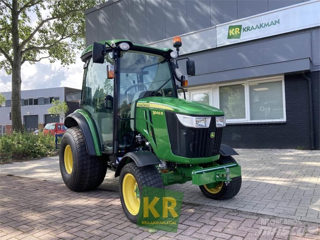 John Deere 3046R Трактори