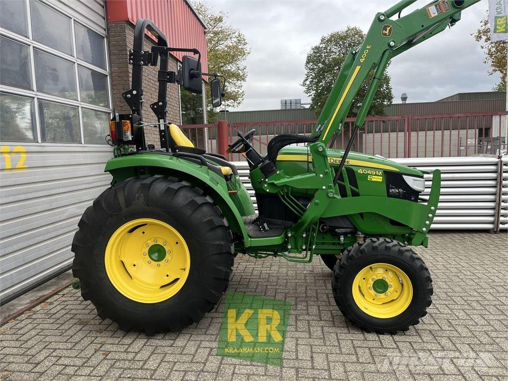 John Deere 4049M Трактори