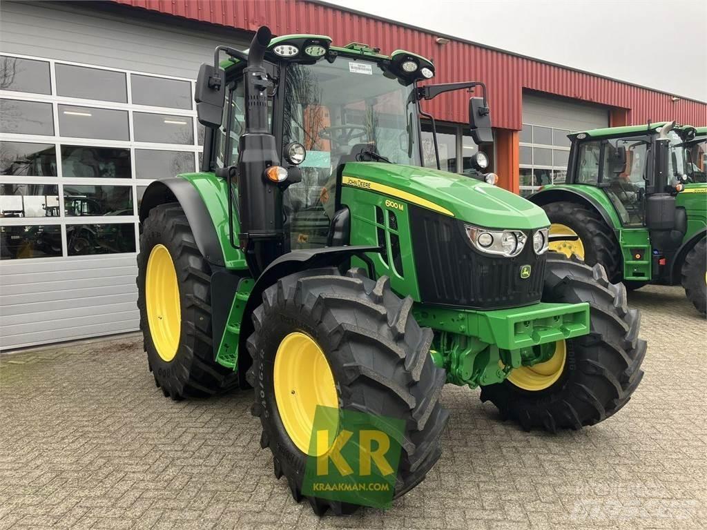 John Deere 6100M Трактори