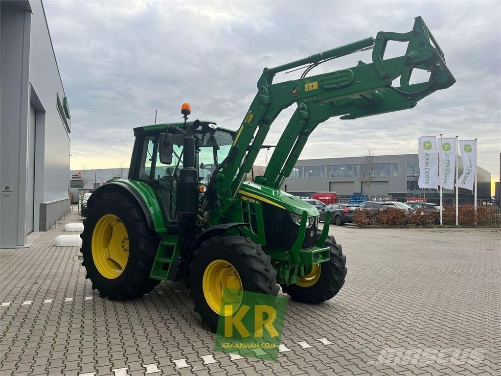John Deere 6120M Трактори