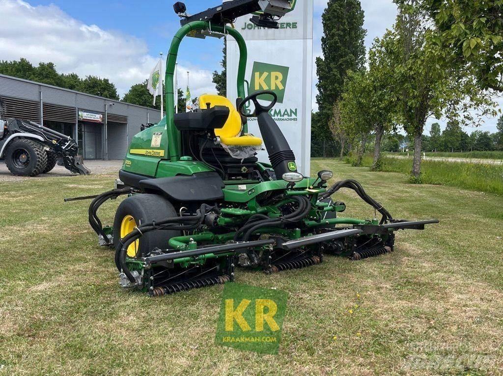 John Deere 6700A Газонокосарки
