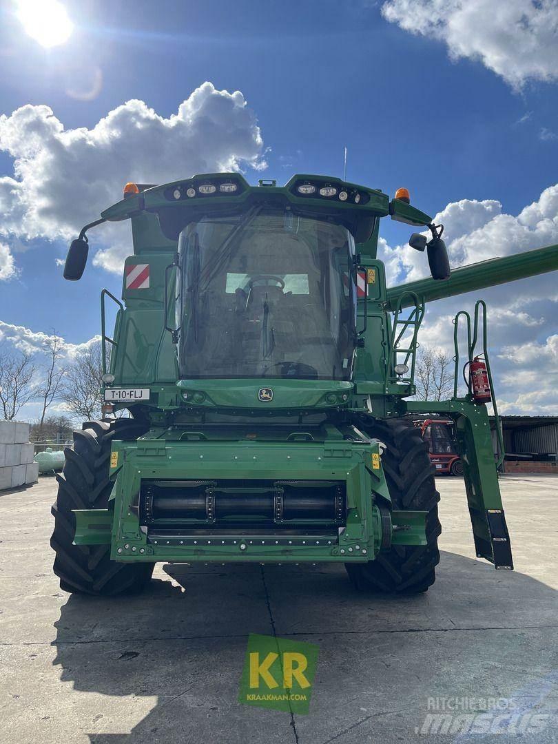 John Deere T660 Зернозбиральні комбайни