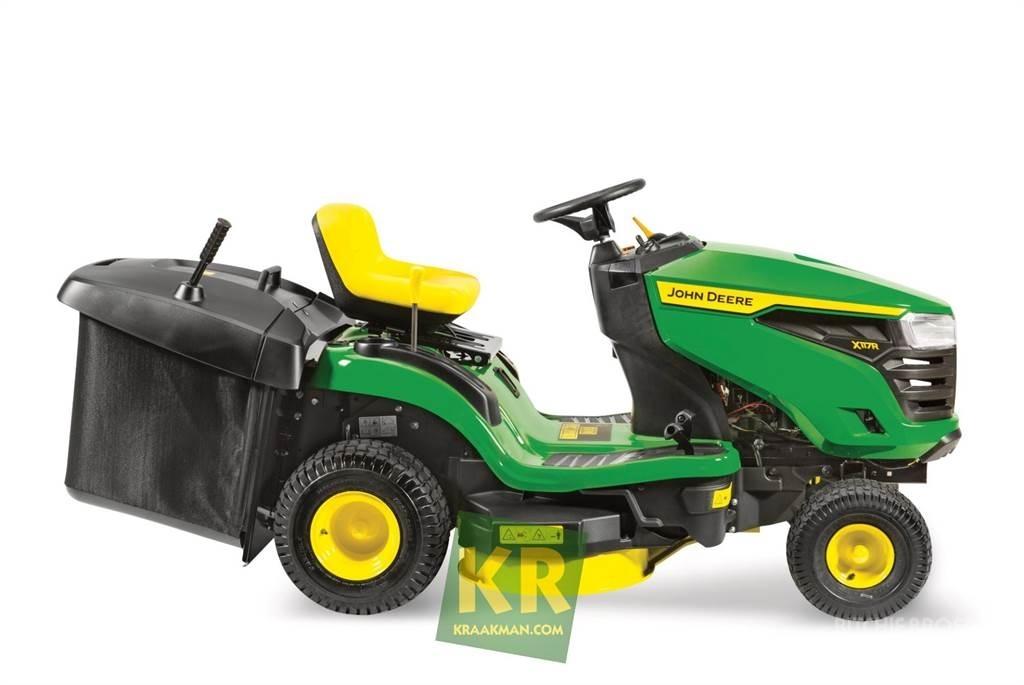 John Deere X117R Самохідні газонокосарки