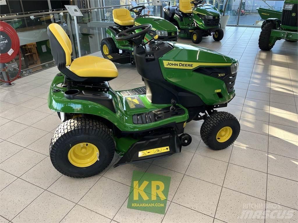 John Deere X127 Самохідні газонокосарки