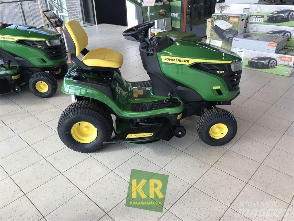 John Deere X127 Самохідні газонокосарки