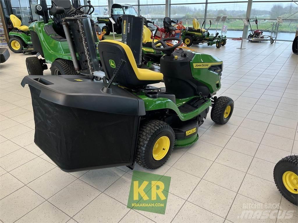 John Deere X147R Самохідні газонокосарки