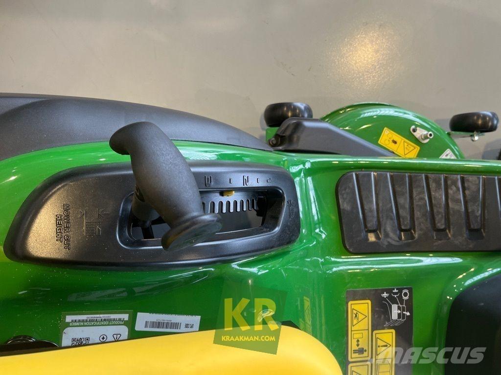 John Deere X167R Самохідні газонокосарки