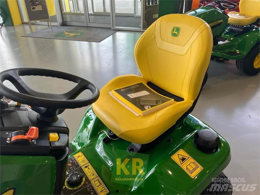 John Deere X380 Самохідні газонокосарки
