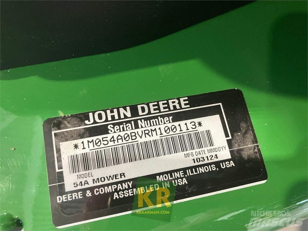 John Deere X590 Самохідні газонокосарки