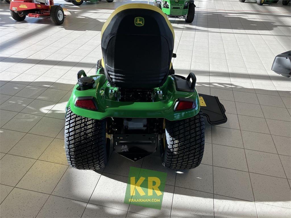 John Deere X590 Самохідні газонокосарки