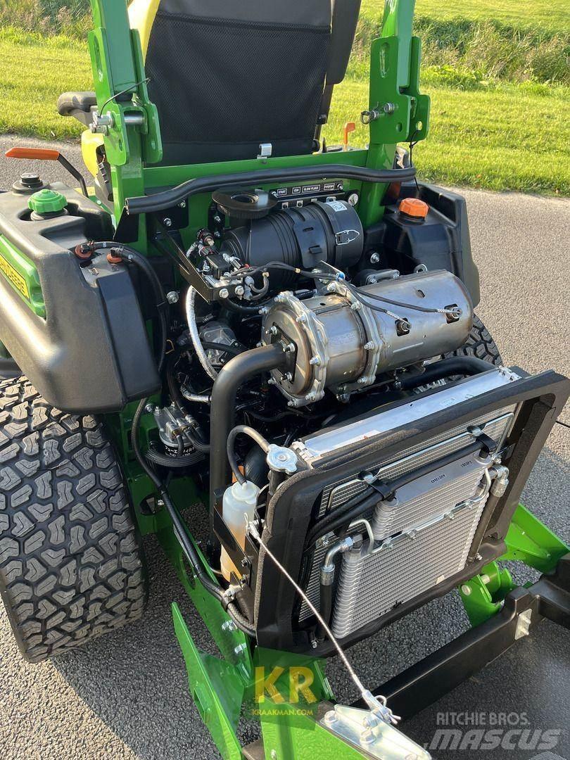 John Deere Z997R Самохідні газонокосарки