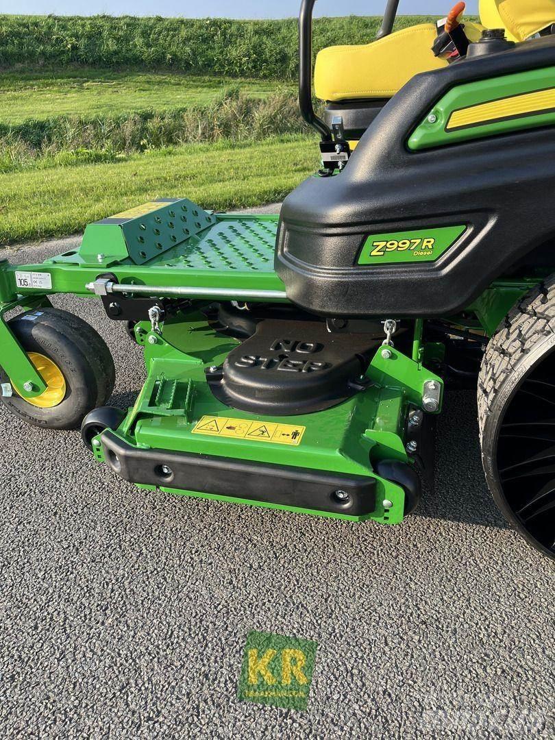John Deere Z997R Самохідні газонокосарки