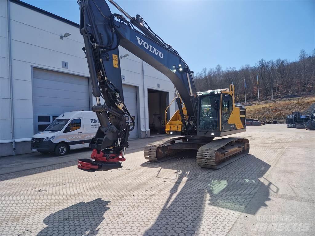 Volvo EC250EL Гусеничні екскаватори