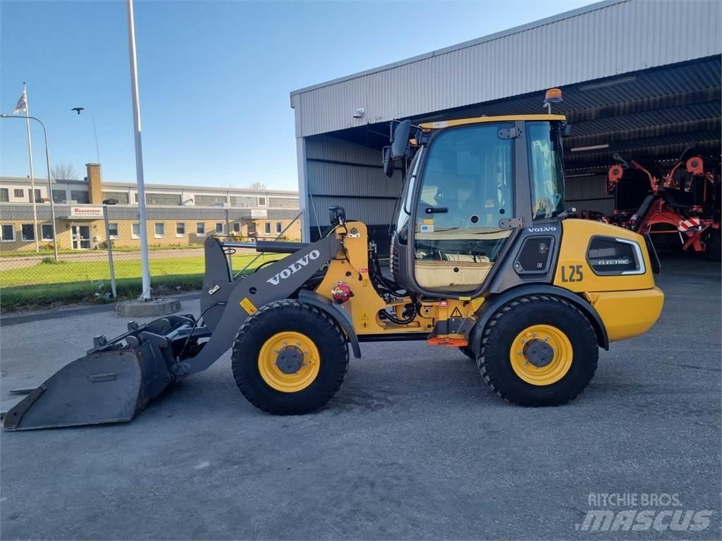Volvo JL25H Малі навантажувачі
