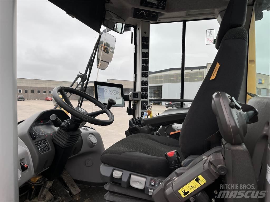 Volvo L60H Фронтальні навантажувачі