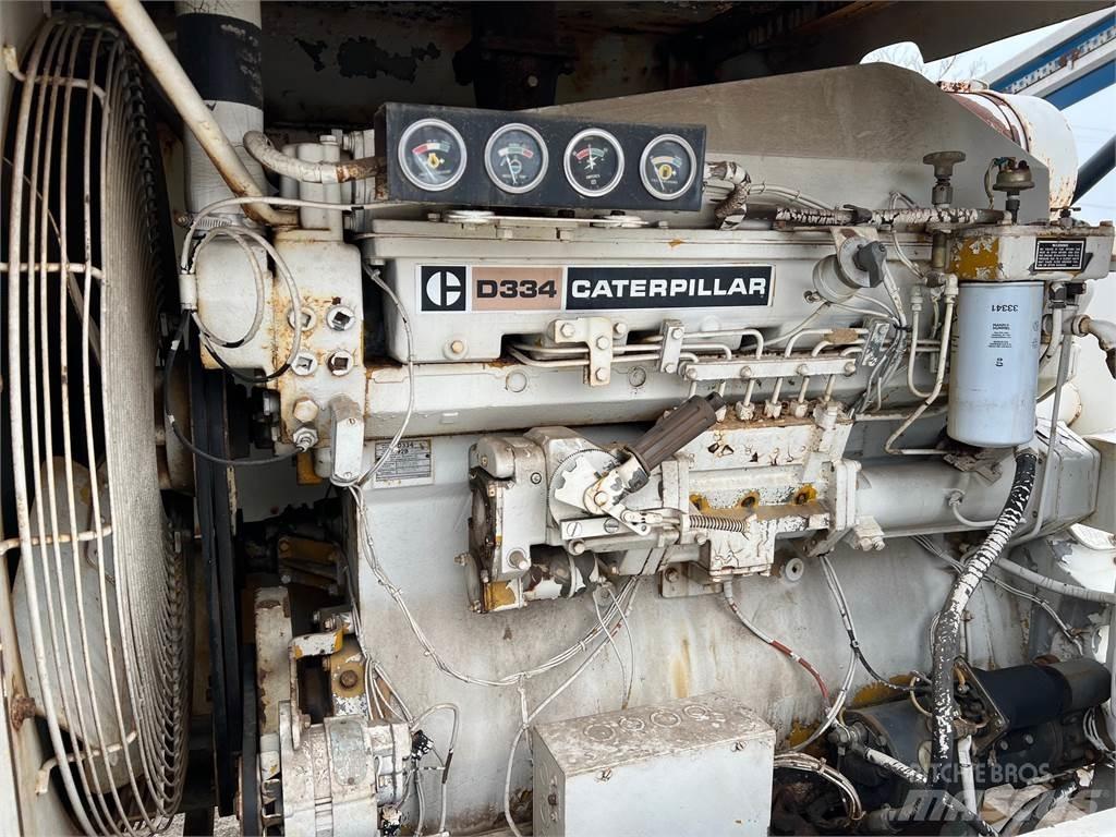 CAT 205kW Дизельні генератори
