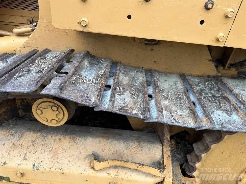 CASE 1155D Гусеничні вантажники