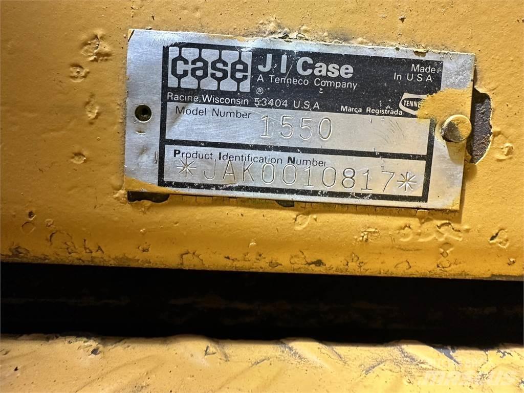 CASE 1550 Гусеничні бульдозери