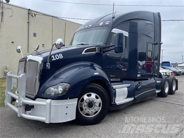 Kenworth T680 Тягачі