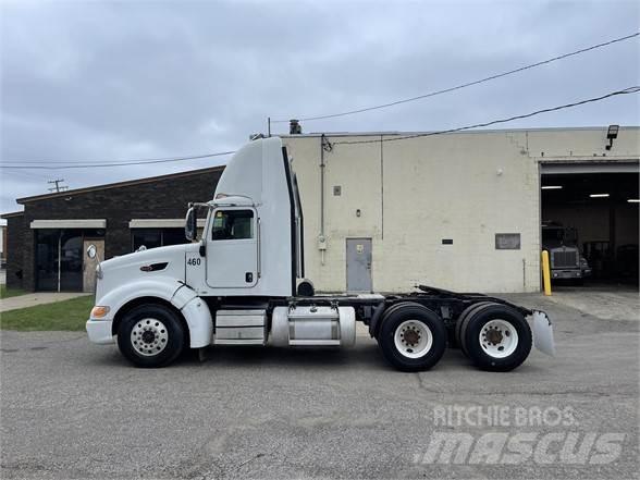 Peterbilt 386 Тягачі