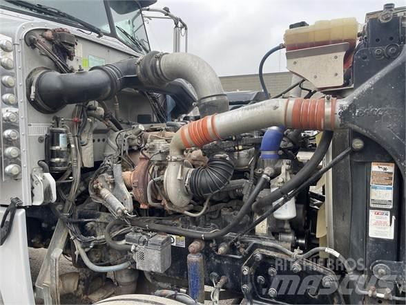 Peterbilt 388 Тягачі