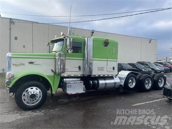 Peterbilt 389 Тягачі