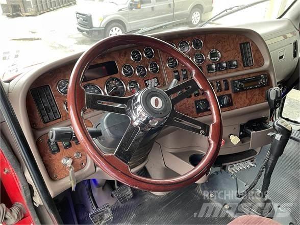 Peterbilt 587 Тягачі