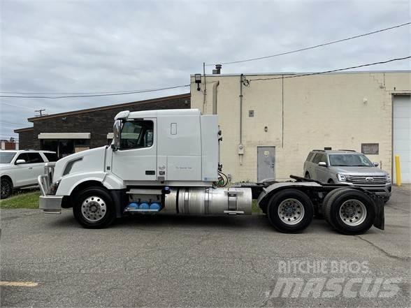 Volvo VNL64T630 Тягачі