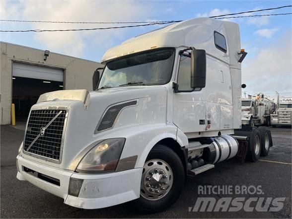 Volvo VNL64T670 Тягачі