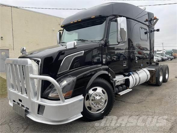 Volvo VNL64T730 Тягачі