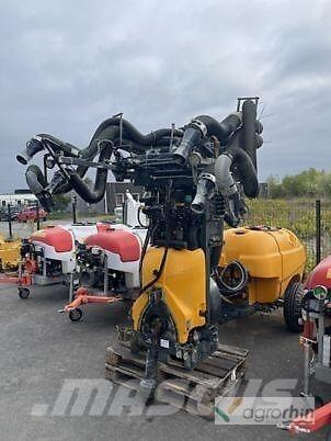Calvet SP200 Причіпні обприскувачі