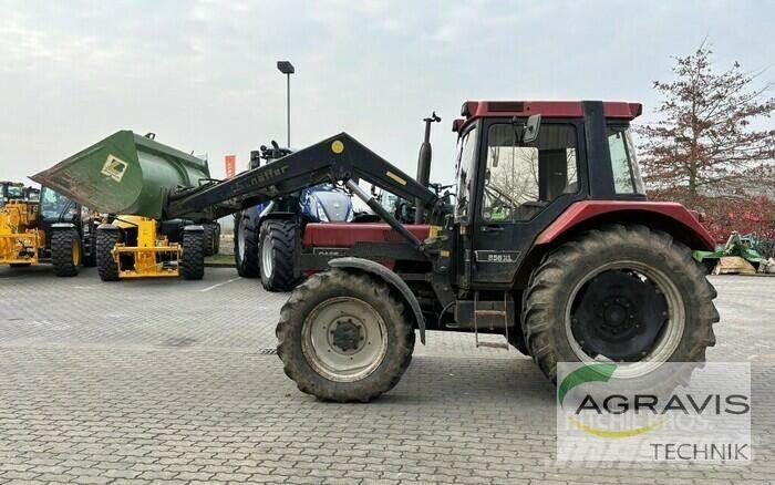 Case IH 856 XL Трактори