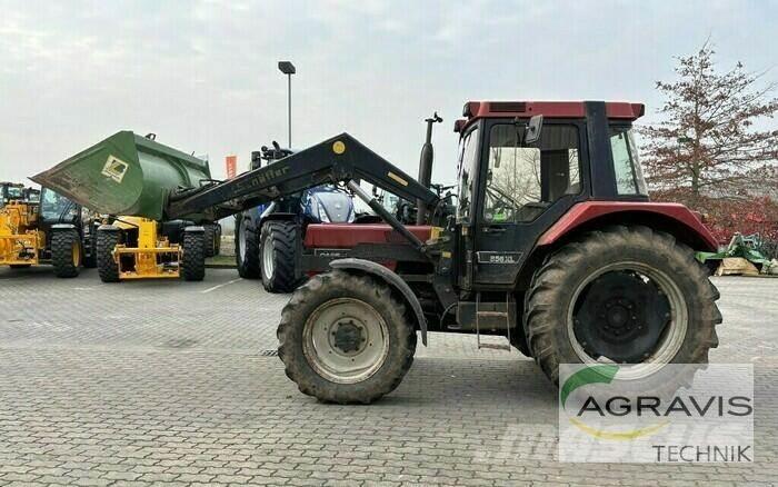 Case IH 856 XL Трактори