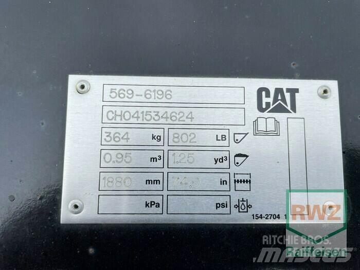 CAT 906 Radlader Фронтальні навантажувачі