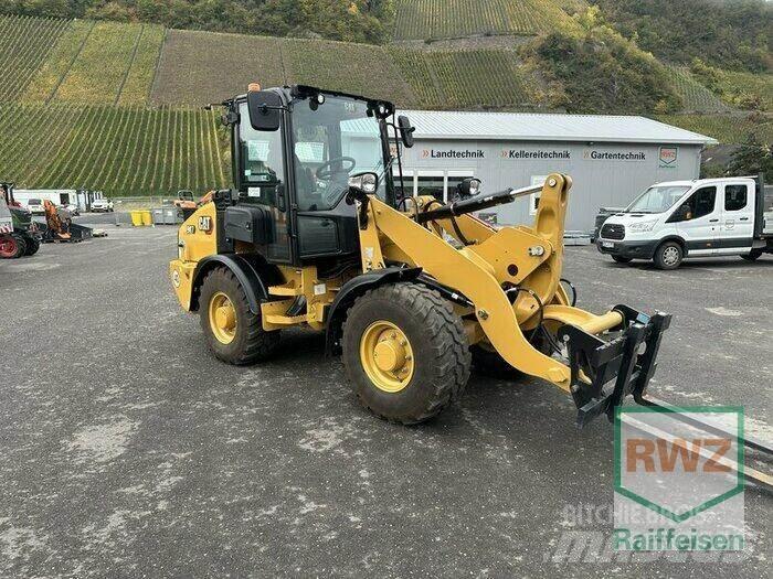 CAT 907 Фронтальні навантажувачі