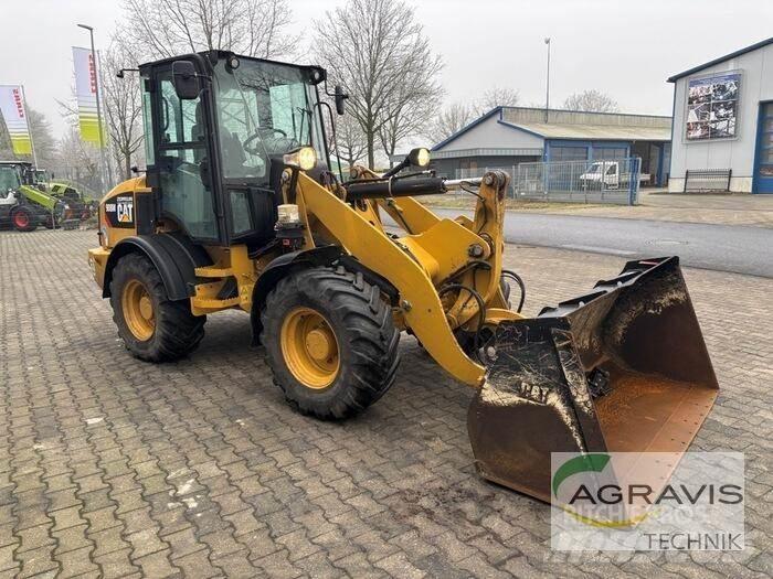 CAT 908 Фронтальні навантажувачі