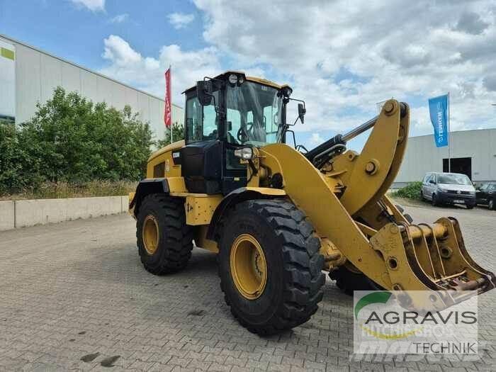 CAT 930 M Фронтальні навантажувачі