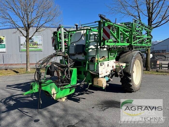 CHD D 5733 Причіпні обприскувачі