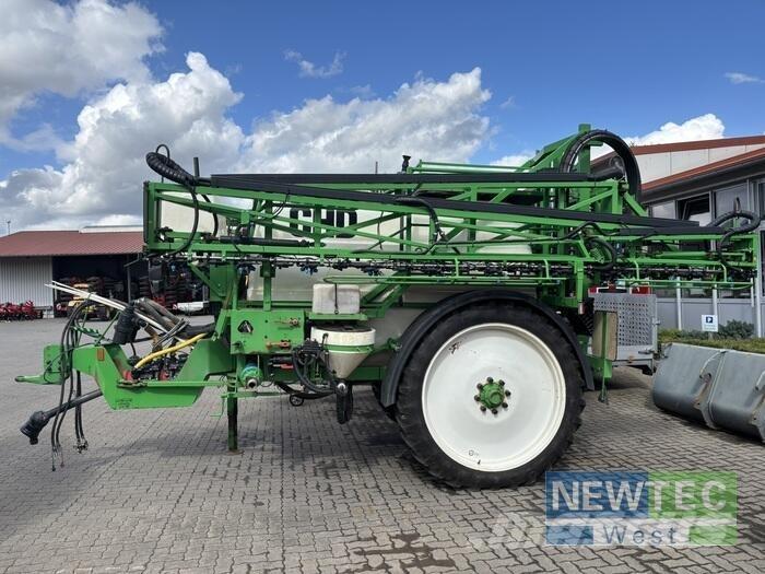 CHD Eefting D4024 Причіпні обприскувачі
