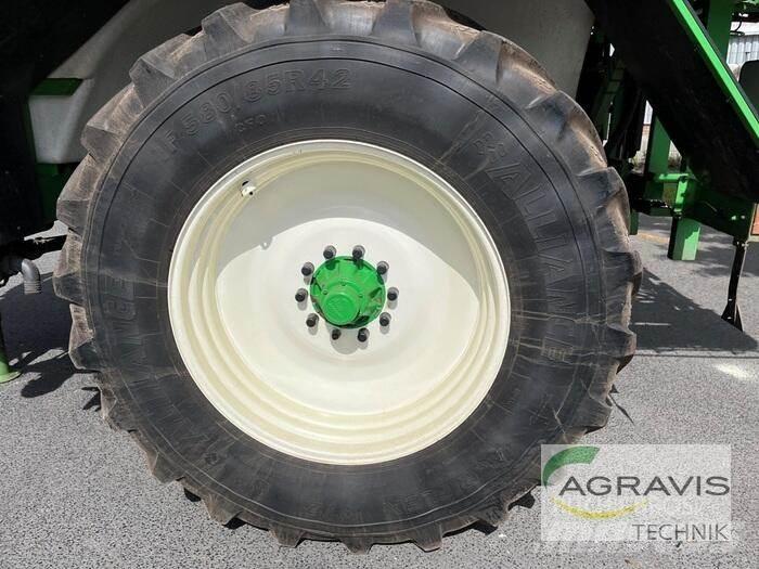 CHD F7039A Причіпні обприскувачі