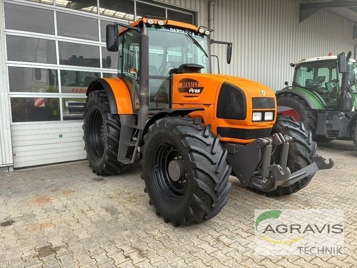 CLAAS ARES 735 Трактори