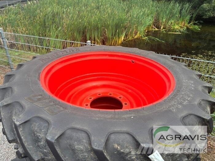 CLAAS ARION 640 CEBIS Трактори