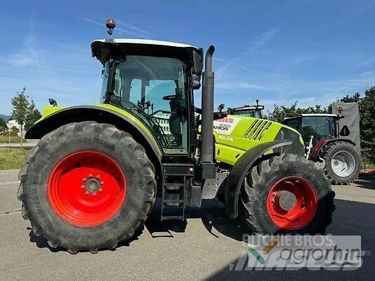 CLAAS ARION 650 Трактори