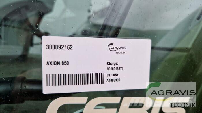 CLAAS AXION 850 Трактори