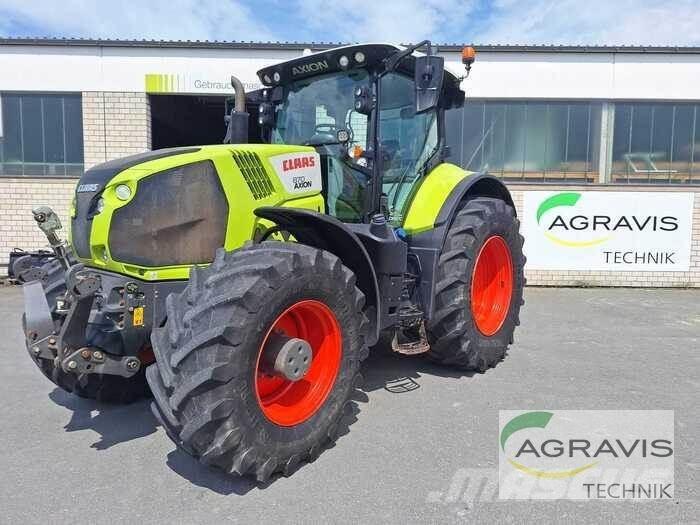 CLAAS AXION 870 Трактори