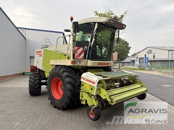 CLAAS JAGUAR 840 Кормозбиральні комбайни