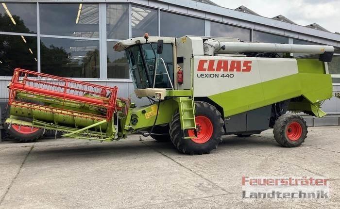 CLAAS LEXION 440 AC Зернозбиральні комбайни